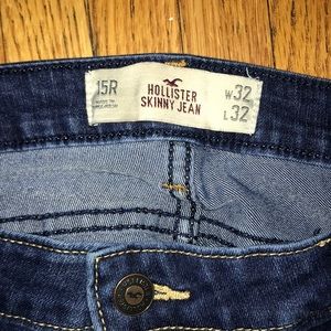 Hollister women’s jeans